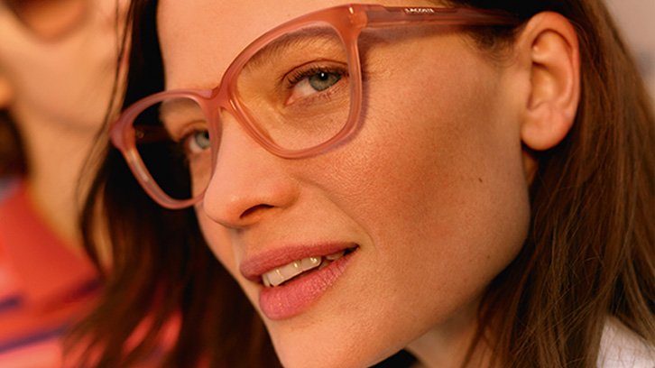 exploring-the-timeless-elegance-lacoste-eyeglasses-for-women