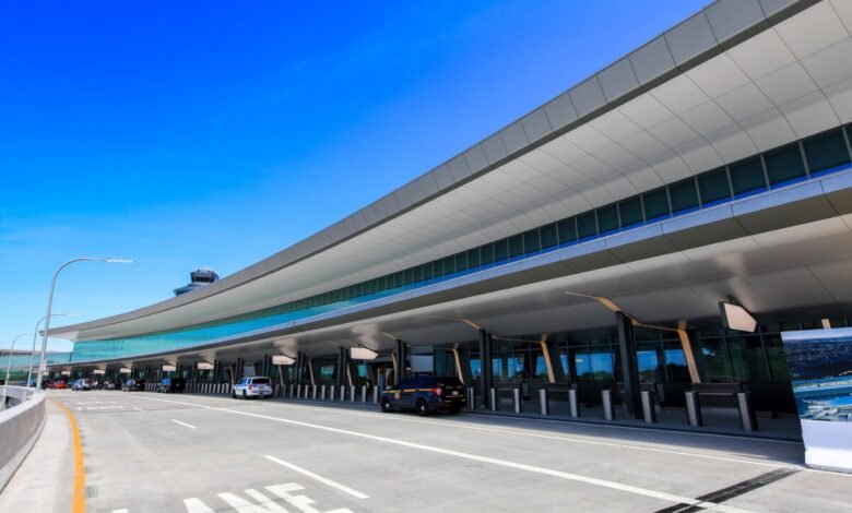 LaGuardia Airport Limo Service