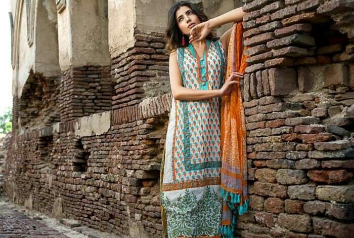 Printed Lawn Suits in Pakistan