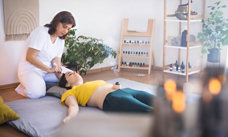 How Reiki Complements Other Energy Healing Practices like Acupuncture and Yoga